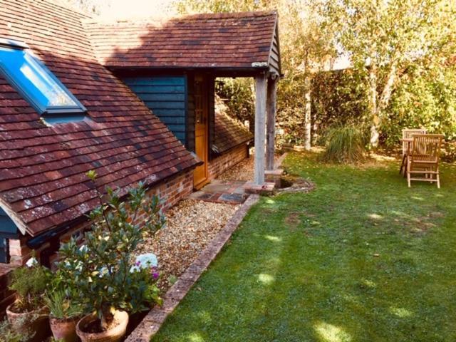 Souters Cottage Annexe Чичестер Экстерьер фото
